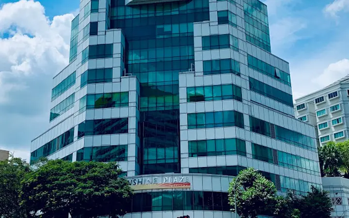 SUNSHINE PLAZA